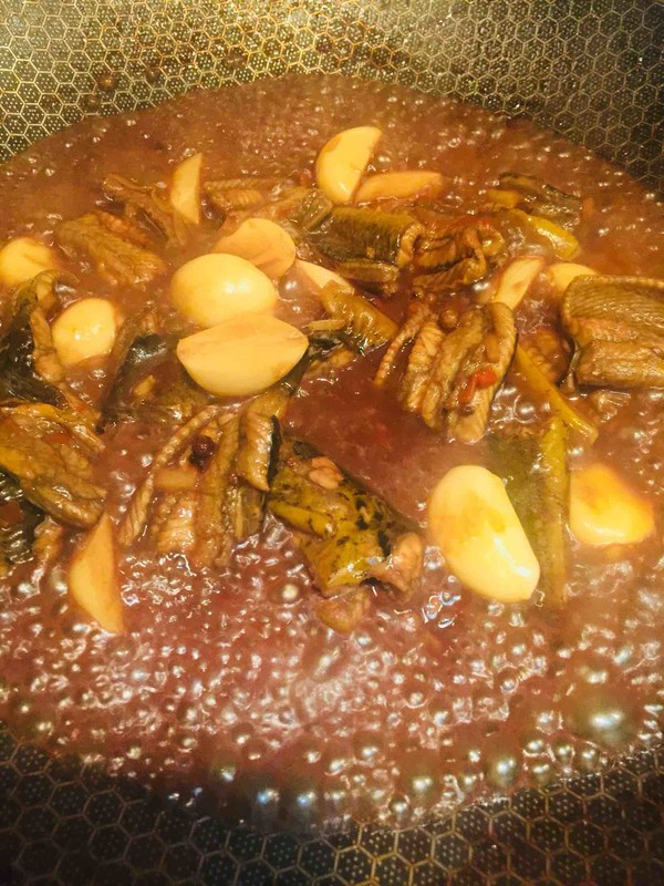 大蒜燒黃鱔的做法-蒜香味燒菜譜