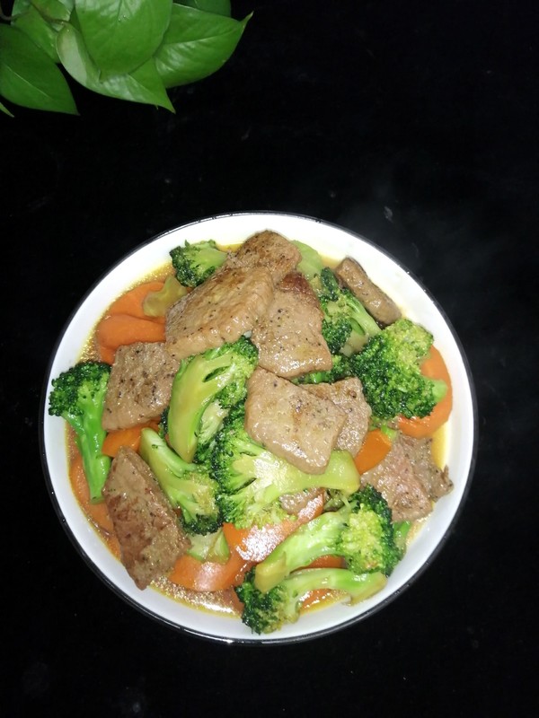 牛排雜燴的做法-家常味炒菜譜