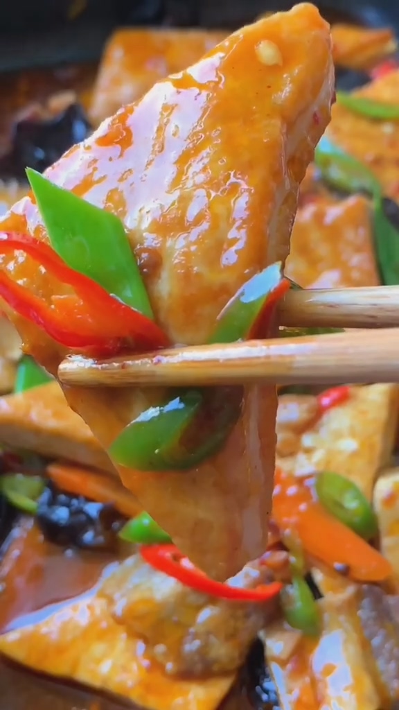 紅燒豆腐的做法-咸鮮味燒菜譜