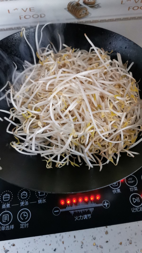 豆芽炒香腸的做法-咸鮮味炒菜譜