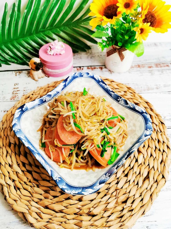 豆芽炒香腸的做法-咸鮮味炒菜譜