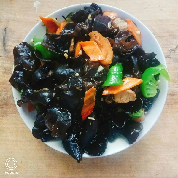 美味木耳的做法-家常味炒菜譜