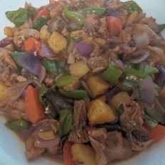 新疆大盤雞。的做法-香辣味燉菜譜