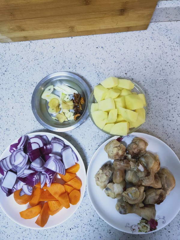 新疆大盤雞。的做法-香辣味燉菜譜-易網健康養生網 新疆大盤雞。的做法-香辣味燉菜譜