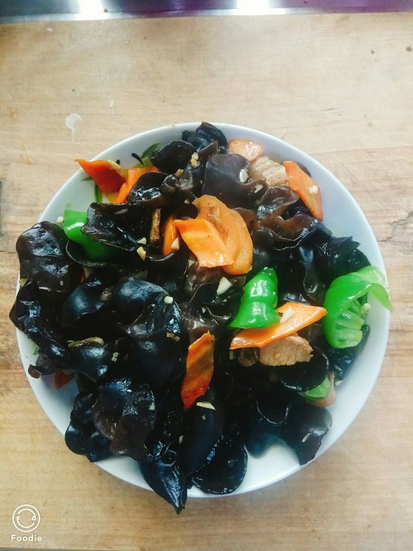 美味木耳的做法-家常味炒菜譜