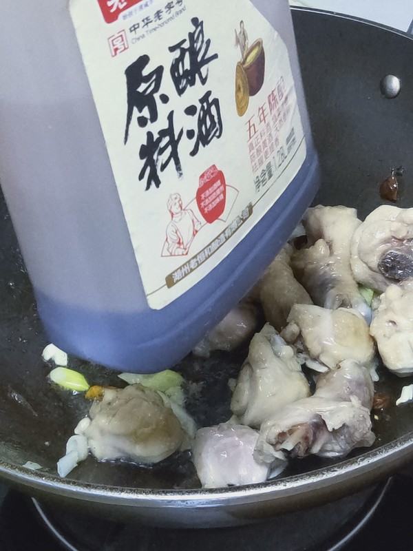 新疆大盤雞。的做法-香辣味燉菜譜-易網健康養生網 新疆大盤雞。的做法-香辣味燉菜譜