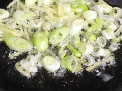 芹菜炒山藥的做法-家常味炒菜譜