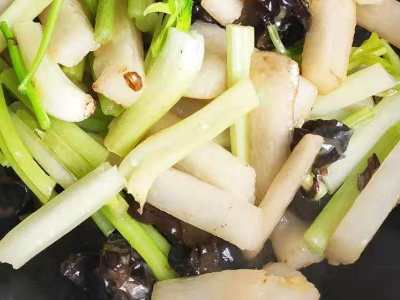 芹菜炒山藥的做法-家常味炒菜譜