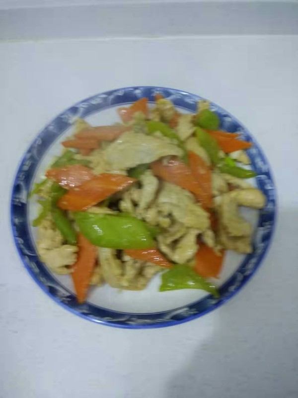 炒雞肉的做法-家常味炒菜譜-易網健康養生網 炒雞肉的做法-家常味炒菜譜