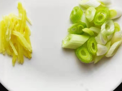 芹菜炒山藥的做法-家常味炒菜譜