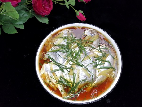 清蒸金昌魚的做法-咸鮮味蒸菜譜-易網健康養生網 清蒸金昌魚的做法-咸鮮味蒸菜譜