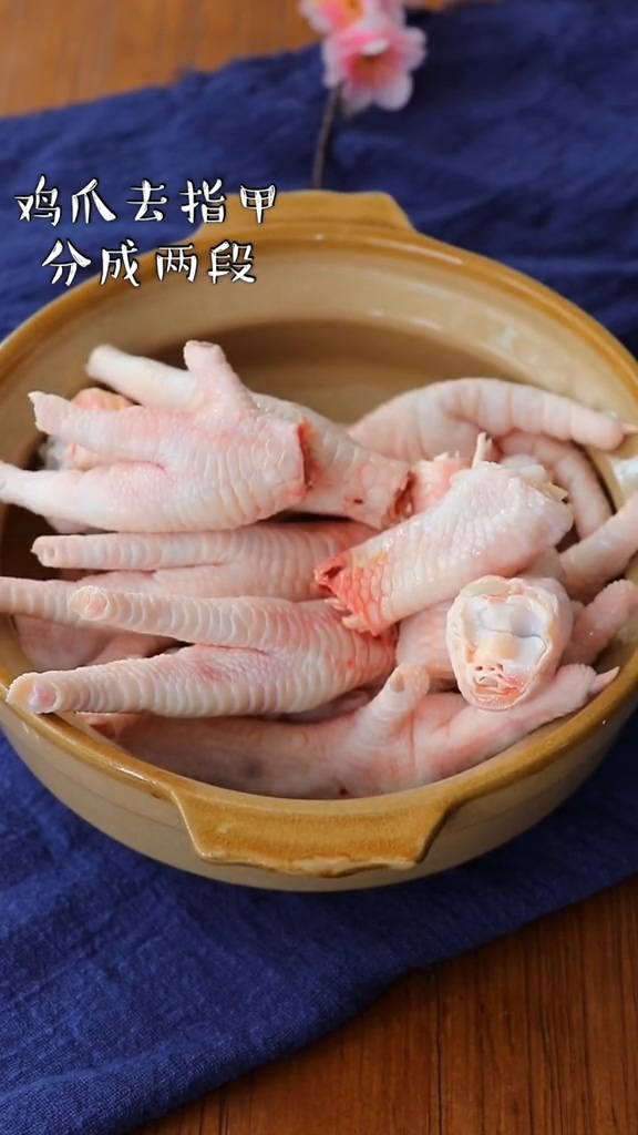 板栗燒雞爪的做法-咸鮮味燒菜譜-易網健康養生網 板栗燒雞爪的做法-咸鮮味燒菜譜