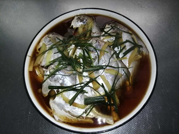 清蒸金昌魚的做法-咸鮮味蒸菜譜-易網健康養生網 清蒸金昌魚的做法-咸鮮味蒸菜譜