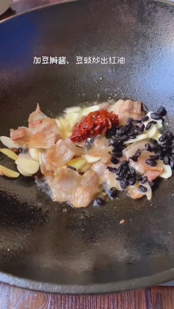 干鍋土豆片的做法-咸鮮味炒菜譜