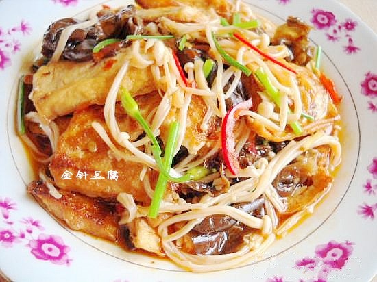 金針菇燴豆腐的做法-家常味燴菜譜