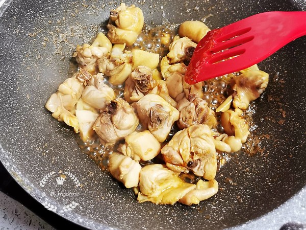 雞塊燒芋頭的做法-其它口味炒菜譜