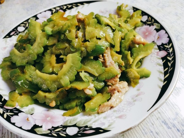 苦瓜炒肉的做法-咸鮮味炒菜譜