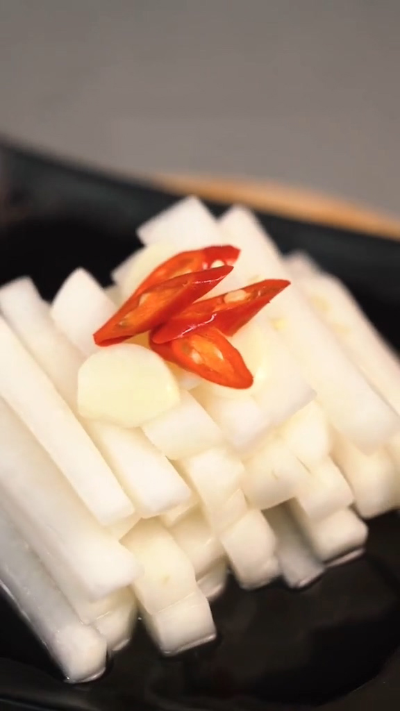 爽口脆蘿卜的做法-咸鮮味腌菜譜
