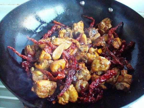 魔芋大盤雞的做法-香辣味燒菜譜