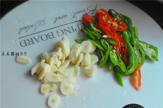 蒜爆肉片的做法-家常味炒菜譜-易網健康養生網 蒜爆肉片的做法-家常味炒菜譜