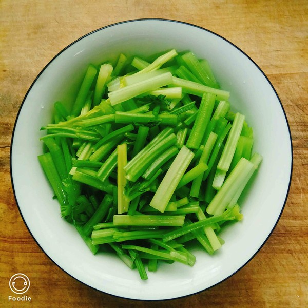 爆炒豆腐干的做法-家常味爆菜譜