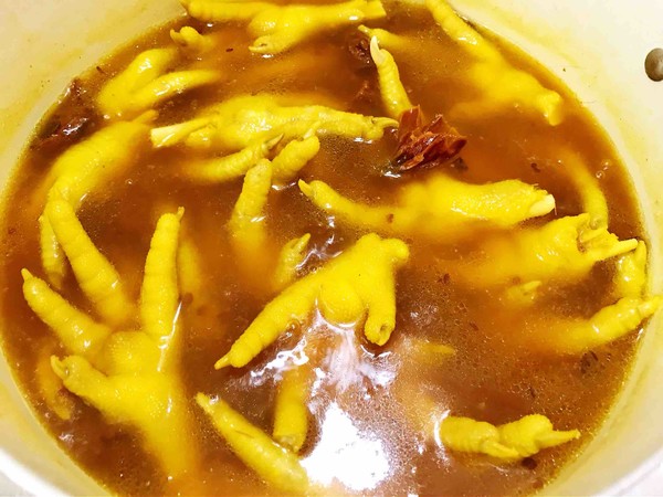 超入味的鹽焗鳳爪的做法-咸鮮味煮菜譜