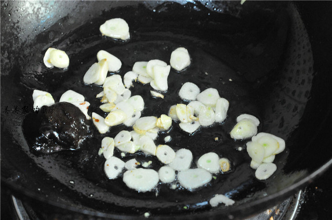 蒜爆肉片的做法-家常味炒菜譜-易網健康養生網 蒜爆肉片的做法-家常味炒菜譜