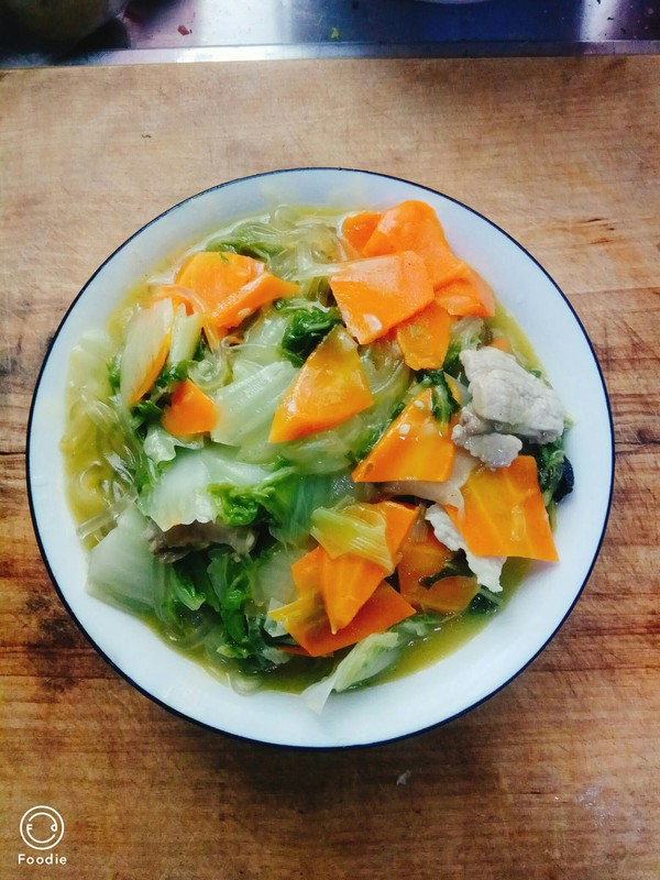 胡蘿卜白菜燉肉的做法-家常味燉菜譜-易網(wǎng)健康養(yǎng)生網(wǎng) 胡蘿卜白菜燉肉的做法-家常味燉菜譜