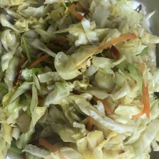 火爆牛心菜的做法-香辣味爆菜譜