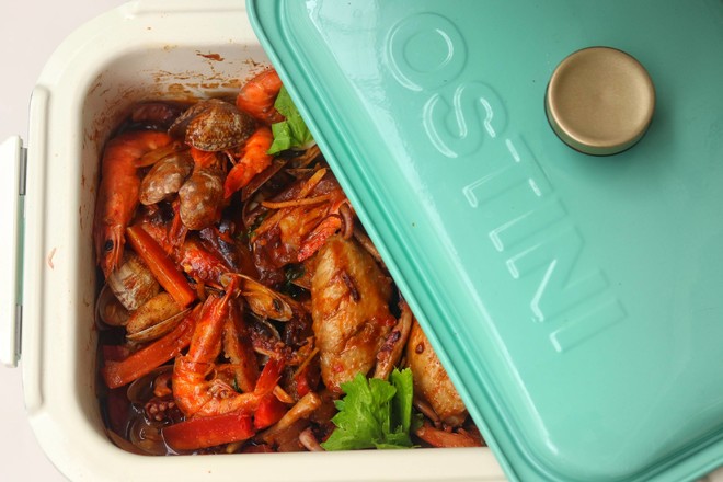 花甲三汁燜鍋的做法-咸鮮味煮菜譜