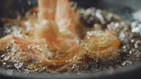 橄欖油油爆蝦【孔老師教做菜】的做法-酸甜味炸菜譜