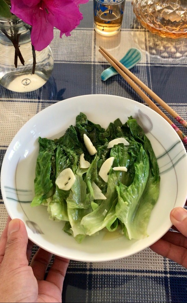 清炒生菜的做法-家常味炒菜譜-易網健康養生網 清炒生菜的做法-家常味炒菜譜