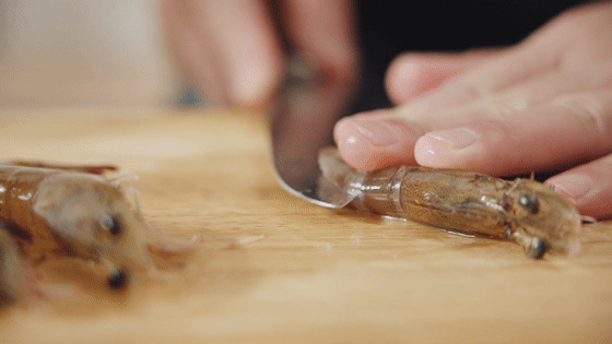 橄欖油油爆蝦【孔老師教做菜】的做法-酸甜味炸菜譜