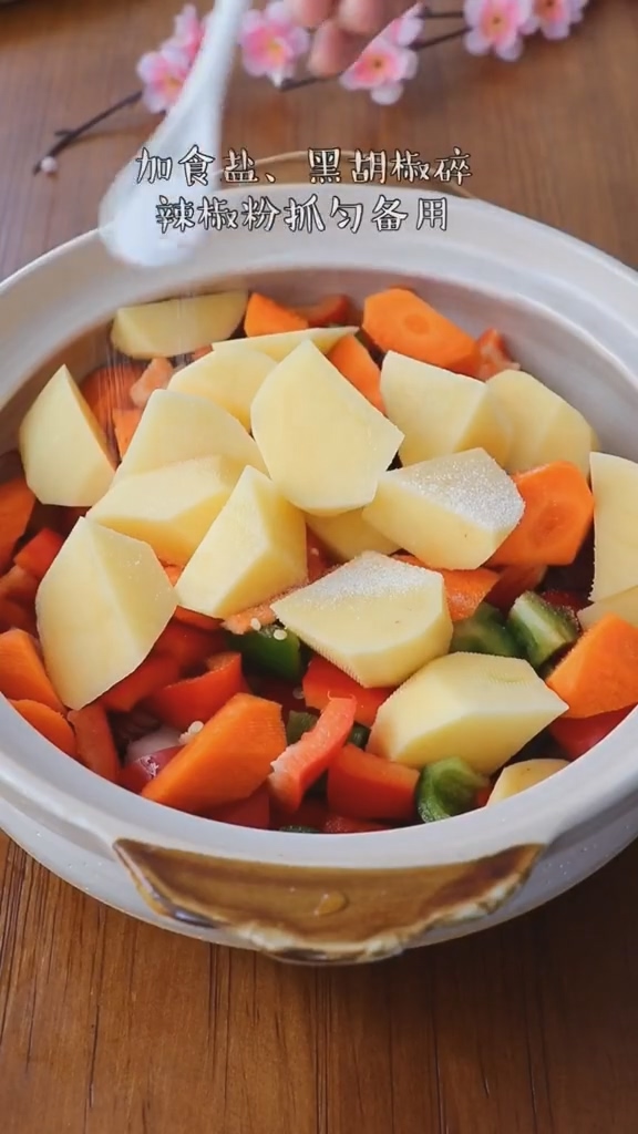 三汁燜鍋的做法-咸鮮味燉菜譜