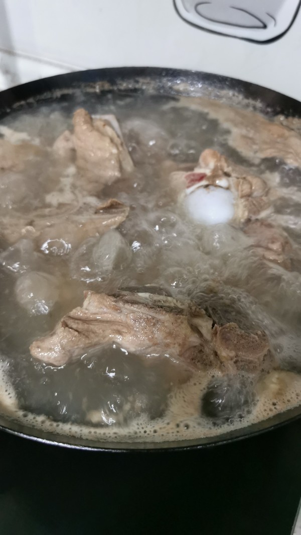 紅燒豬大骨的做法-咸鮮味燒菜譜