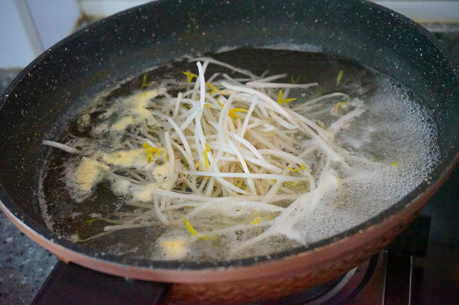 家常版-----韓式拌飯的做法-香辣味拌菜譜