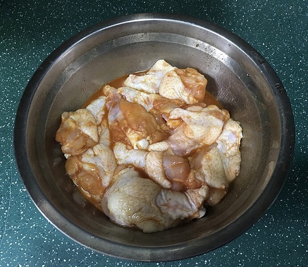 蜜汁奧爾良烤雞翅根的做法-香辣味烤菜譜-易網(wǎng)健康養(yǎng)生網(wǎng) 蜜汁奧爾良烤雞翅根的做法-香辣味烤菜譜