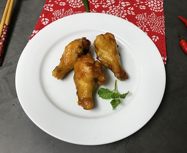 蜜汁奧爾良烤雞翅根的做法-香辣味烤菜譜-易網(wǎng)健康養(yǎng)生網(wǎng) 蜜汁奧爾良烤雞翅根的做法-香辣味烤菜譜