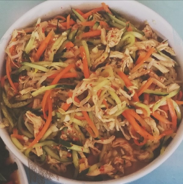 涼拌雞胸肉的做法-咸鮮味拌菜譜