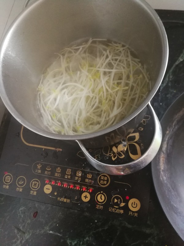 涼拌雞胸肉的做法-咸鮮味拌菜譜