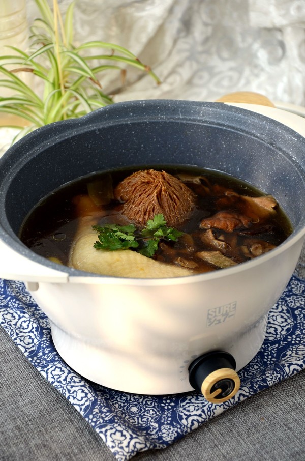 菌菇燉雞湯的做法-家常味燉菜譜-易網健康養生網 菌菇燉雞湯的做法-家常味燉菜譜