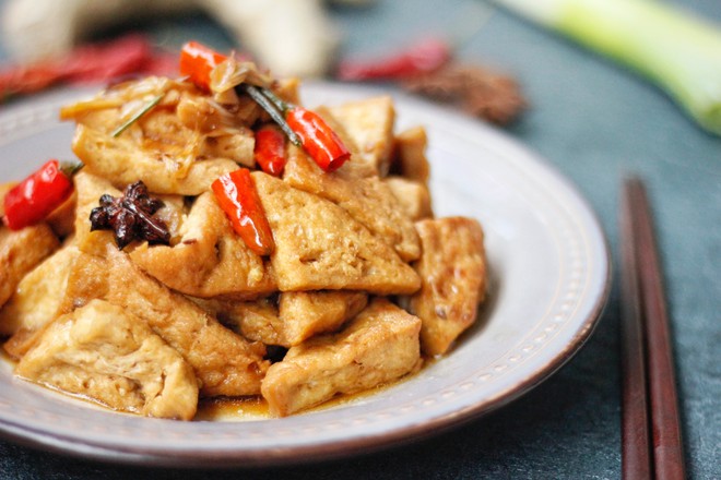 紅燒三角豆腐的做法-家常味炒菜譜