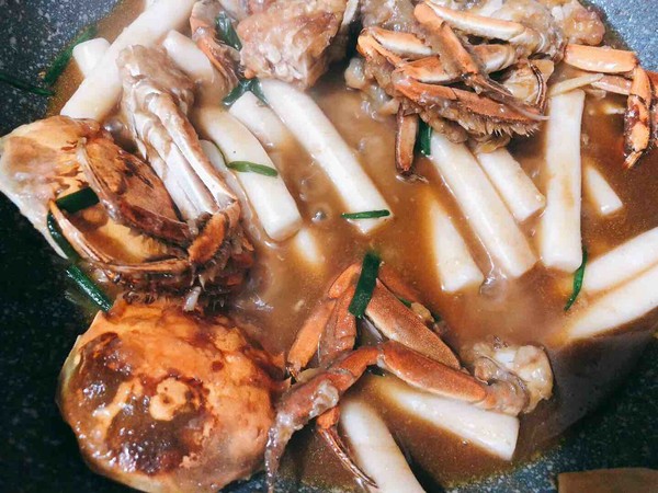 螃蟹炒年糕的做法-咸鮮味炒菜譜-易網健康養生網 螃蟹炒年糕的做法-咸鮮味炒菜譜