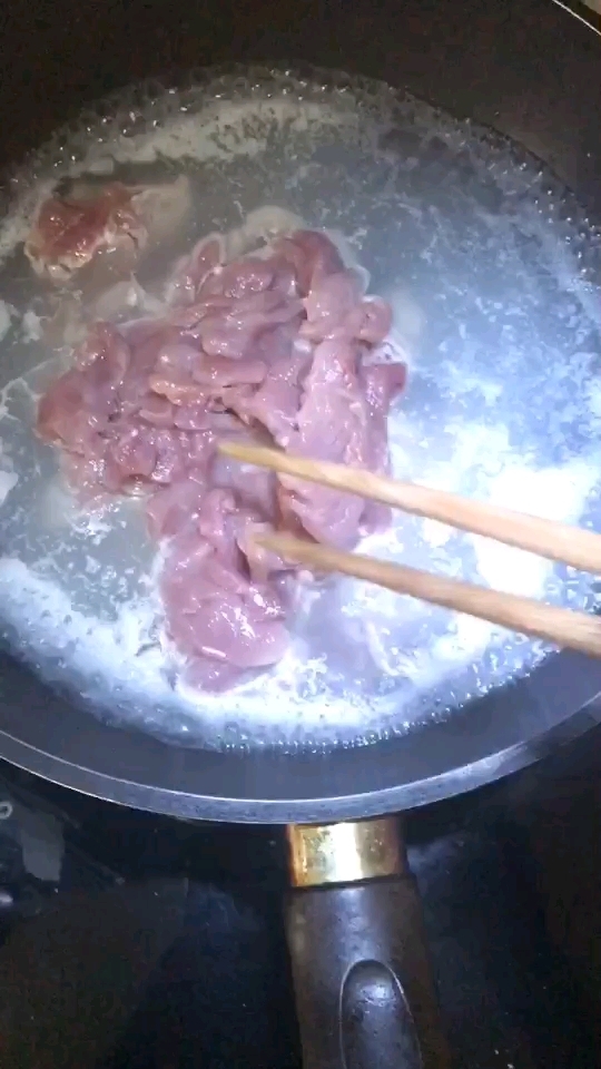 水煮肉的做法-香辣味煮菜譜