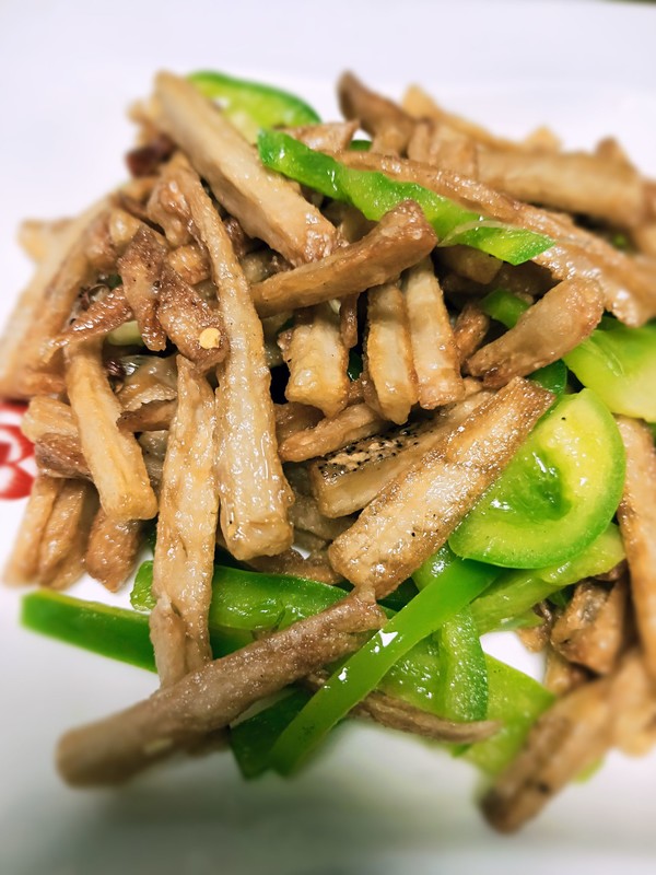 干煸藕條的做法-咸鮮味炸菜譜-易網(wǎng)健康養(yǎng)生網(wǎng) 干煸藕條的做法-咸鮮味炸菜譜