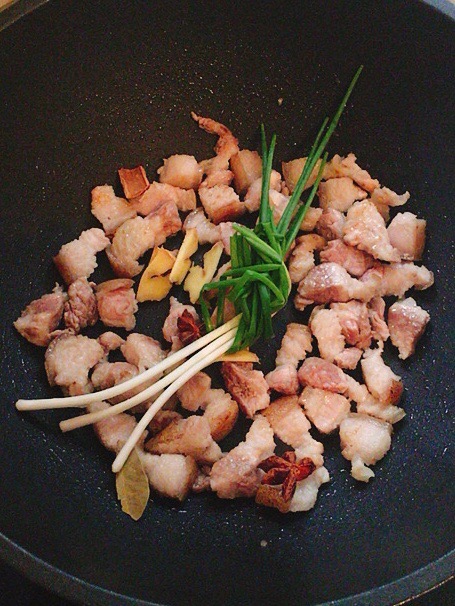 筍干土豆燉肉的做法-咸鮮味燉菜譜