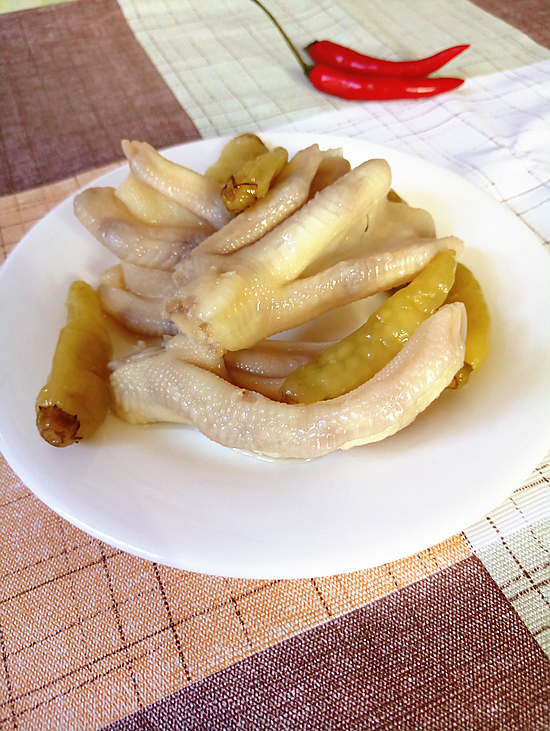 泡椒鴨掌的做法-酸辣味泡菜譜-易網健康養生網 泡椒鴨掌的做法-酸辣味泡菜譜