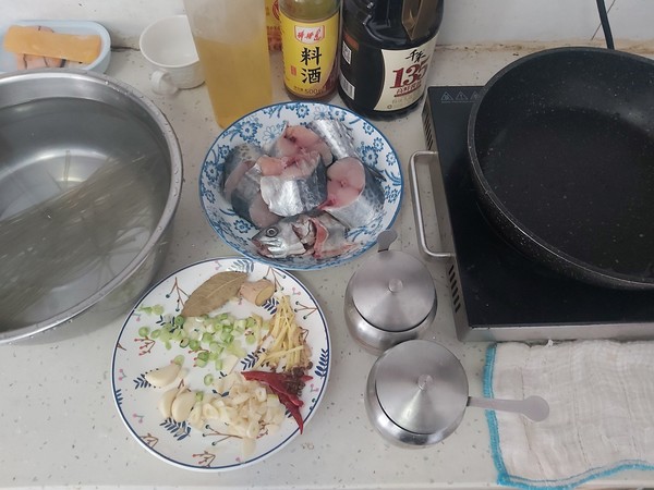 鲅魚燉粉條的做法-咸鮮味燉菜譜