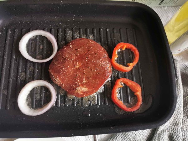 法式牛排的做法-黑椒味煎菜譜