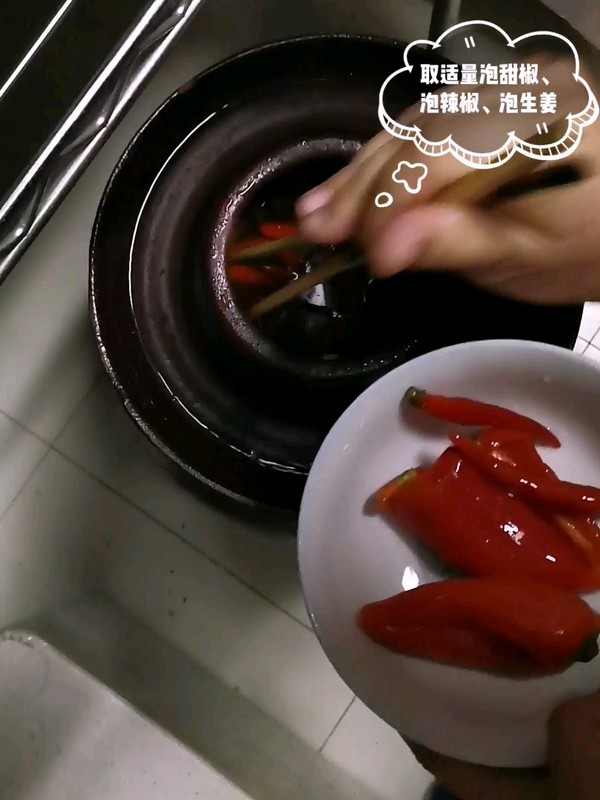 甜椒炒豬肘的做法-家常味爆菜譜-易網健康養生網 甜椒炒豬肘的做法-家常味爆菜譜